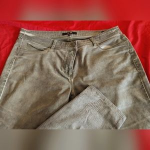 Yest Size 12 Slim stretch fit